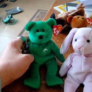 Erin mint condition Irish BEANIE BABY!